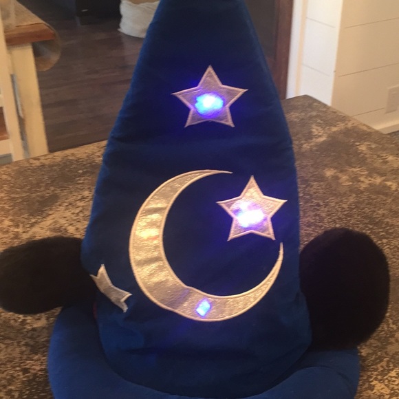 Disneyland Parks Mickey Mouse hat lights up - Picture 4 of 7